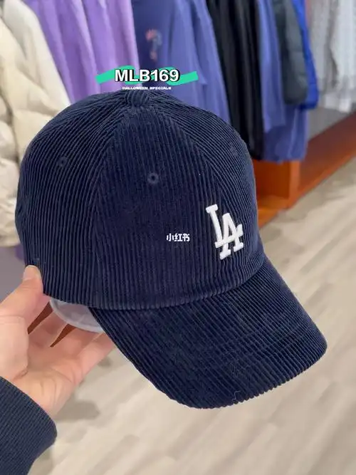 mlb灯芯绒小标帽子