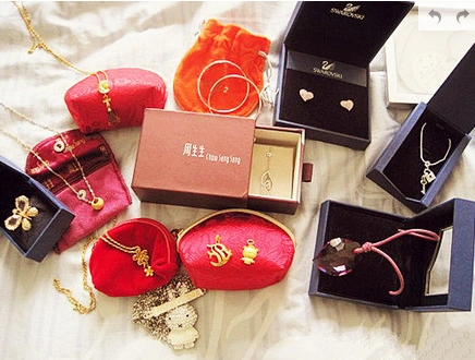 【女王的饰界】女王们珠宝首饰晒起来,一张首饰图晒出你的女王气质