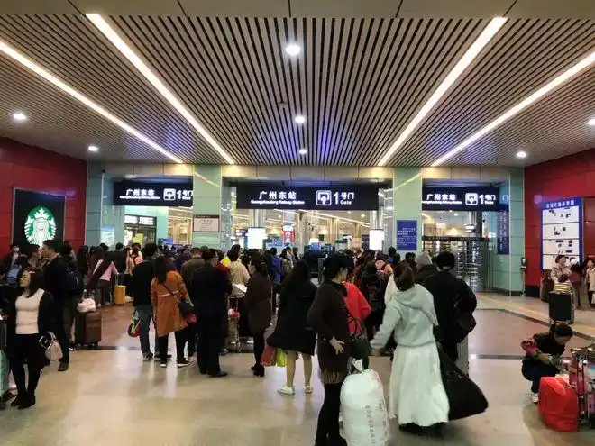广州东站变了春运坐车多注意