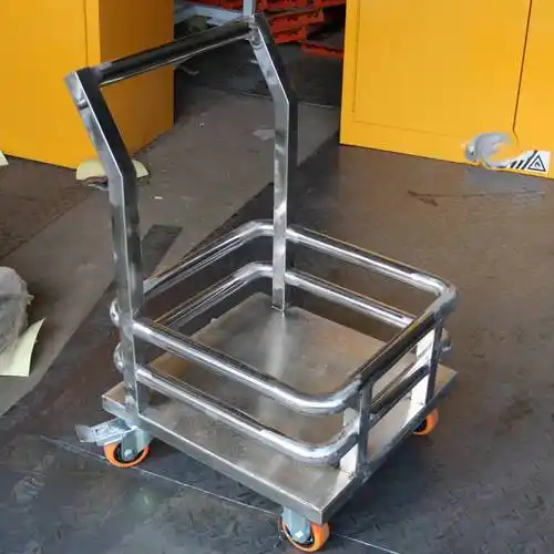 加厚不锈钢带护栏小推车拉货搬运平板车不锈钢推车