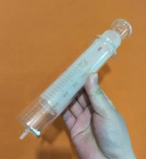 玻璃注射器
