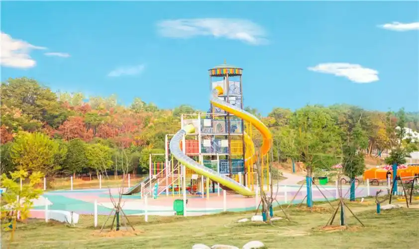 武汉松鼠部落森林假日公园