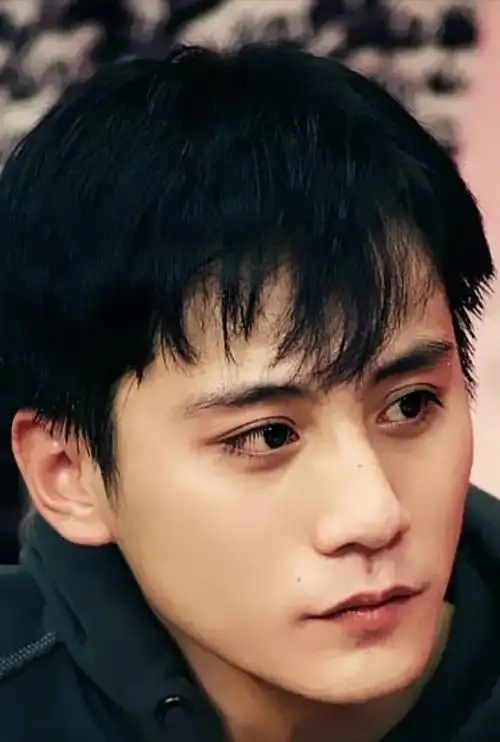 刘烨妻子安娜简历(刘烨的妻子安娜:嫁影帝生一儿一女,幸福风光背后的