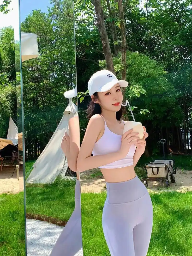 美女 #美出高级感 #清纯甜美 #手机壁纸 #蜜桃臀  - 抖音