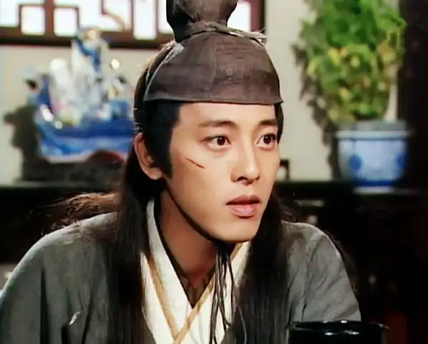 吕颂贤54岁生日妻子晒两人合影颜值高曾与吴绮莉热恋