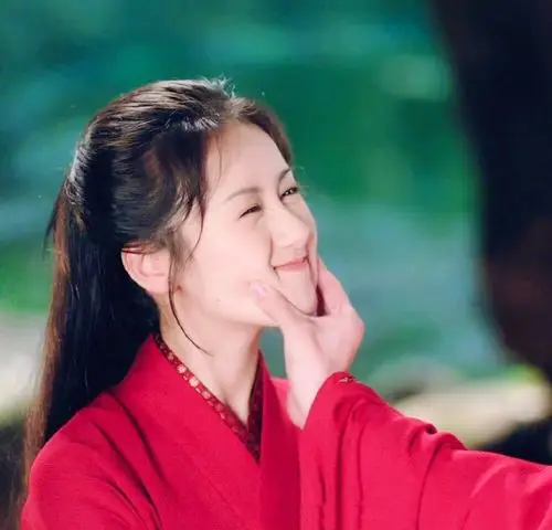 琉璃美人煞 袁冰妍饰褚璇玑