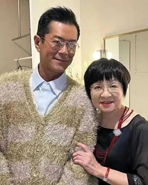 53岁古天乐接受采访坦言很想要孩子可是心仪的女生都已经老去