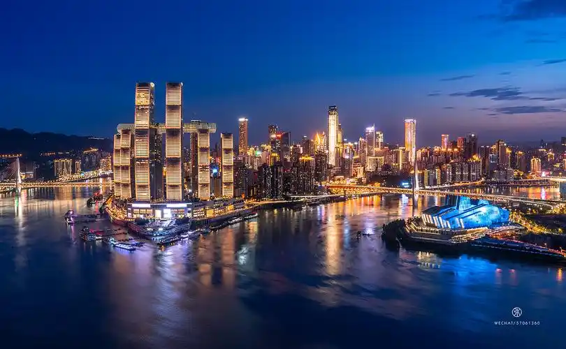 重庆两江交汇夜景全景图