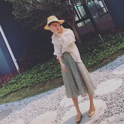 【左卡】定制款 春风一般 豆沙绿拼接设计高定蕾丝面料半身裙