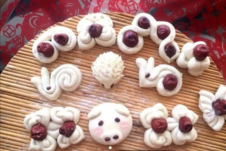 第1步(四季平安花馍馍,做出美丽的馒头的做法)