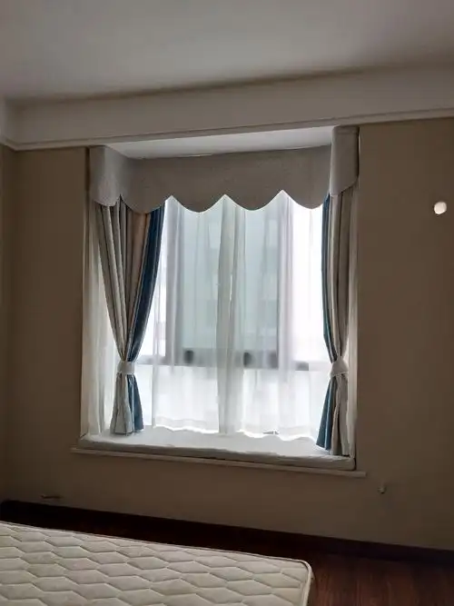 次卧窗帘
