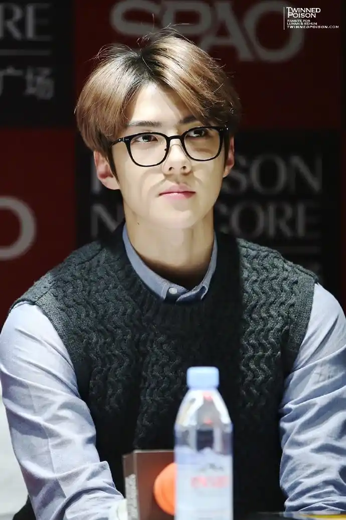 吴世勋/160115 spao签售会 「戴眼镜的时候真的就是学校里最常见的