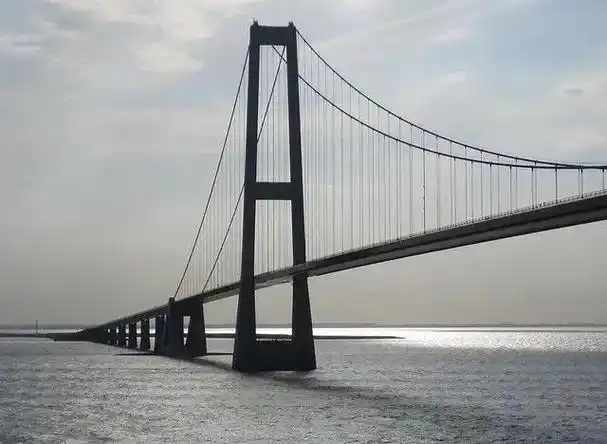 世界上主跨长度最长的10大悬索桥06