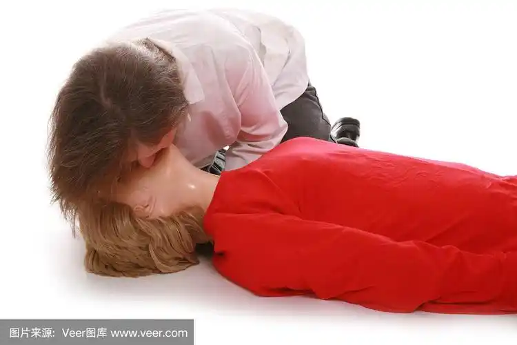 口对口人工呼吸