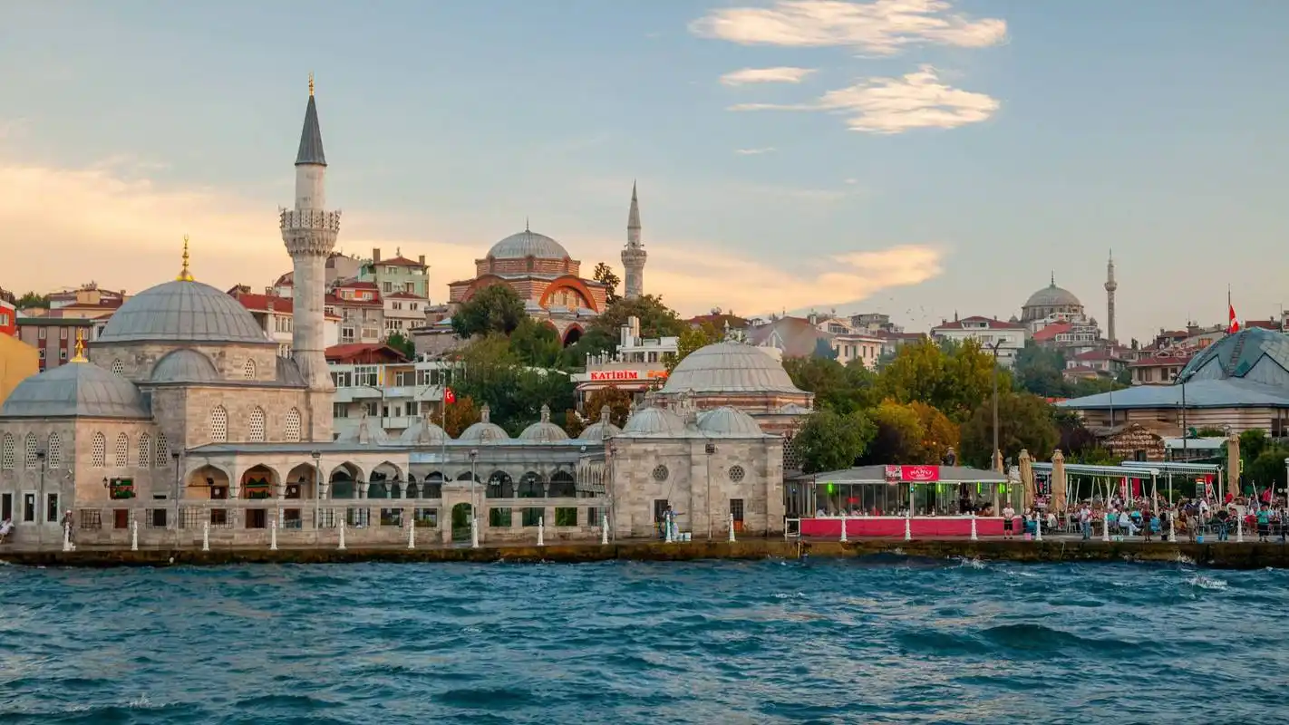 《东西交汇之地:伊斯坦布尔之旅》