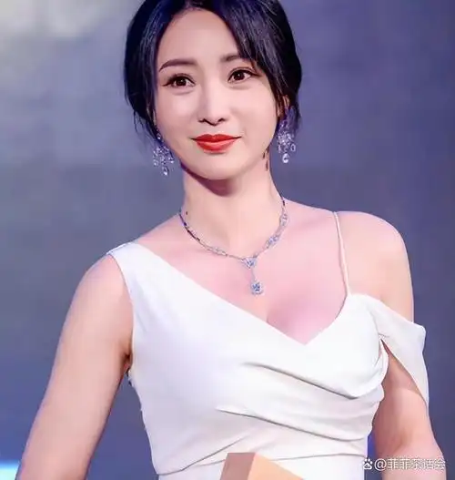 柳岩这身材,内娱究竟谁能比得过啊?