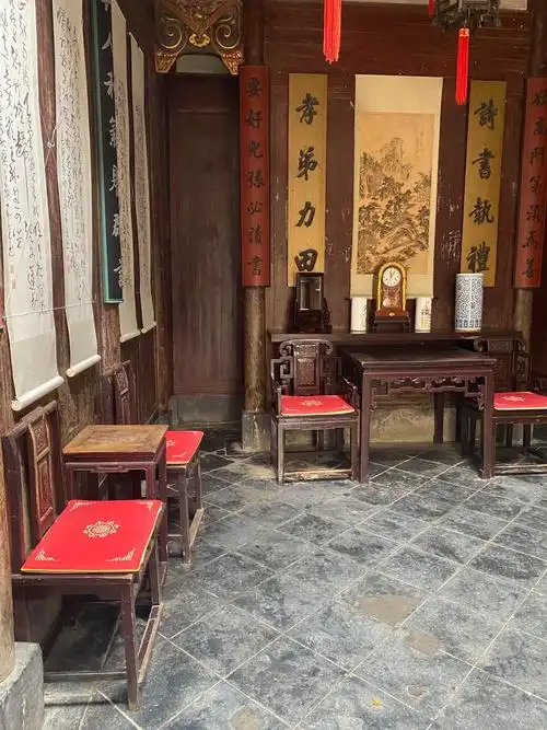 水杉 的想法: 参观古代的私塾,发现大户人家读书的氛围真的很好很好