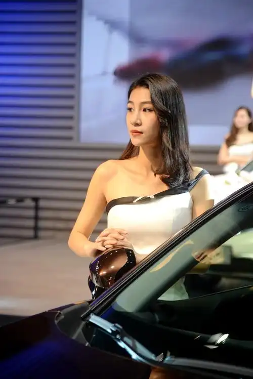 福州国际车展之车模