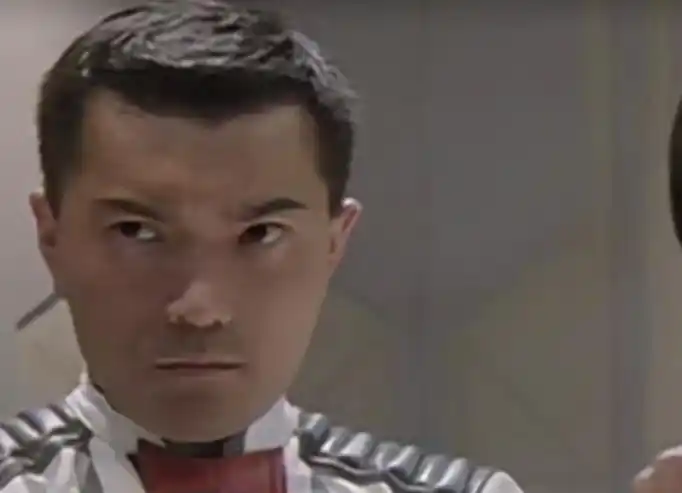 第3个候选人,宗方副队长.