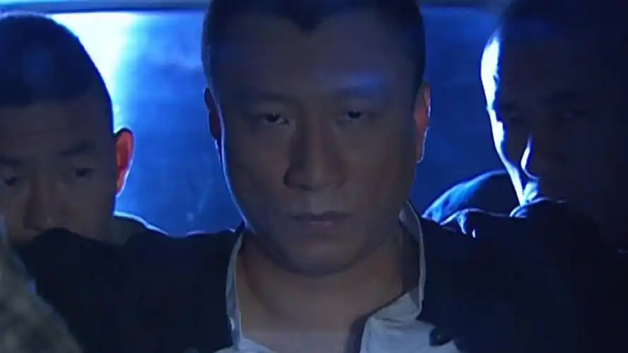 征服01:刘华强太狠了!一开始就连杀两人,其中一个还是自己小弟