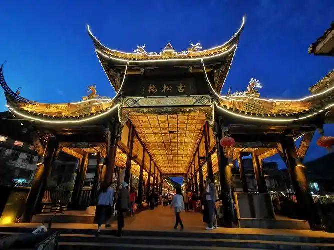 走马观花游古城(四川省松潘县松州古城)