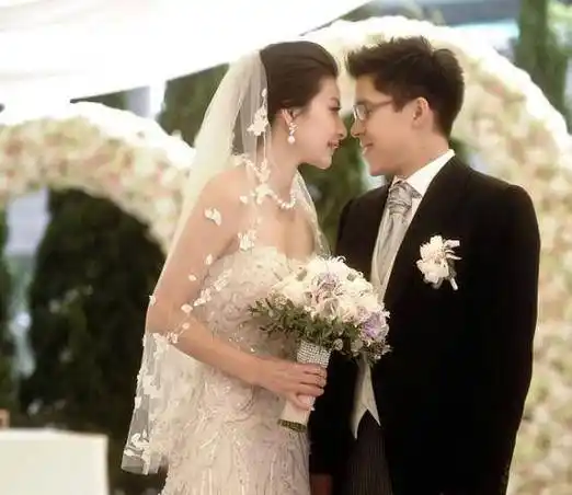 原创和郭晶晶确立关系仅1年霍启刚就身陷绯闻她却直言没有关系