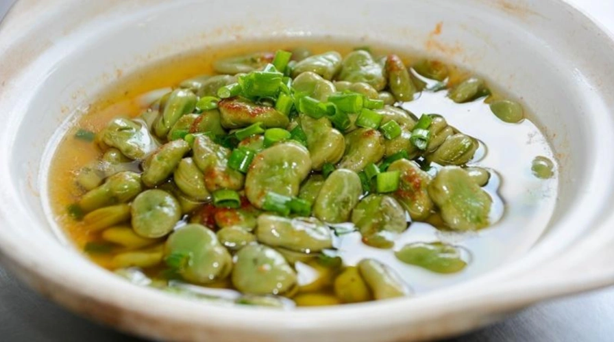 淮扬菜大厨揭秘油焖蚕豆(洞庭蚕豆)香料配方,香味浓郁肉质酥软