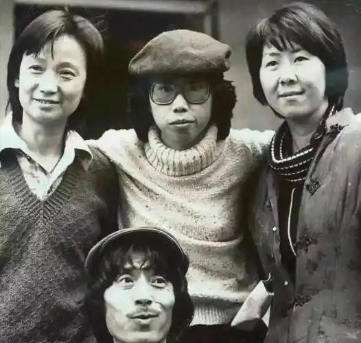 刘立立:情陷已婚男,与原配共侍一夫45年,怕打破平衡甘愿绝育_董今