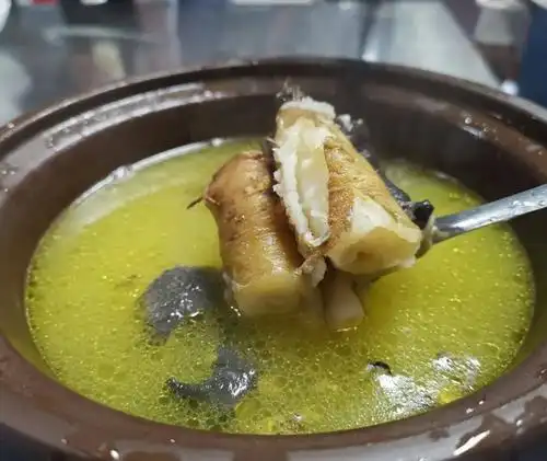 产自大理鹤庆深山的野生西归它虽为当归,却无药当归