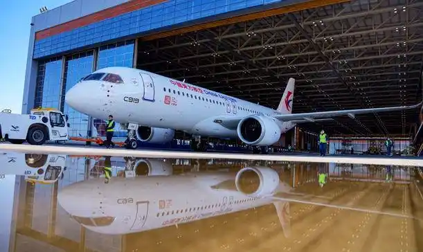 真不愧是中国逐梦蓝天c919全球范围首次交付压力给到欧美