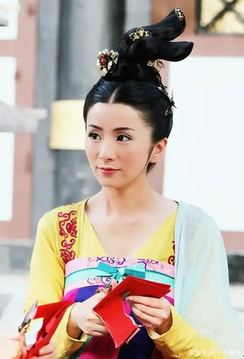 女娲--《古剑奇谭》 刘庭羽当年在剧中饰演"女娲"一角也备受关注,不过