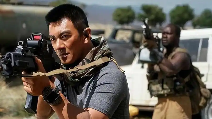 任天野|本以为是烂片,《异种浩劫》开播就榜一,任天野抓到科幻王炸了?