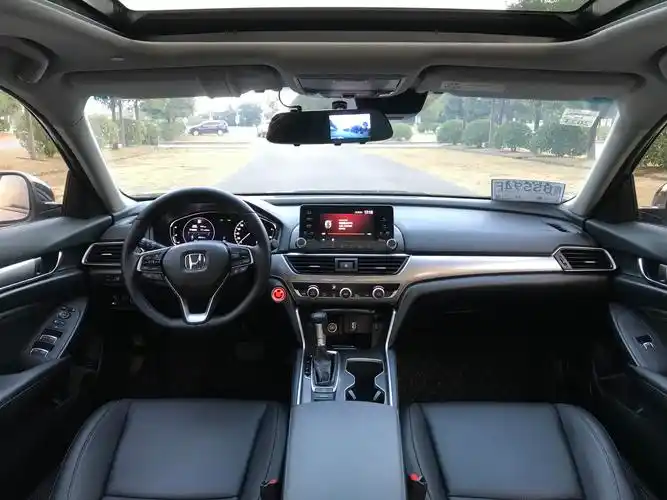 本田雅阁2021款15t自动豪华星空限量版国Ⅵ