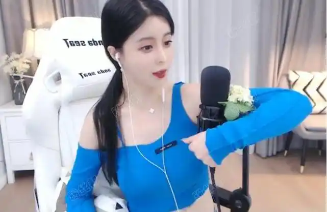 原来你就是苏恩啊直播走光事故后名气大涨苏恩被好友重新认识