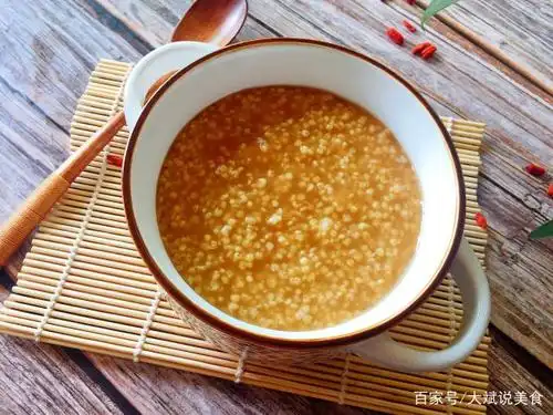 煲小米粥的时候只要加点它既可以补血又养胃