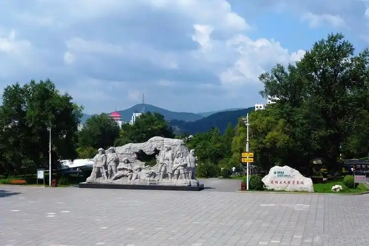 白鸡峰国家森林公园,辉南龙湾景区,罗通山景区,三仙夹国家森林公园