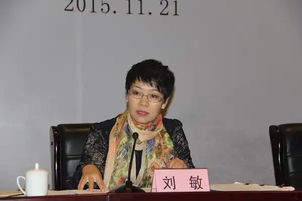 大讲堂活动共分三个单元进行,第一单元由刘敏大法官做《 新常态下