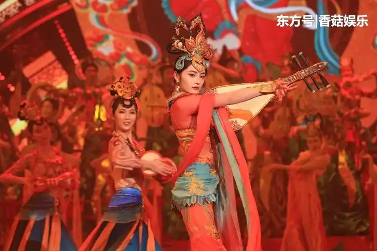 周洁琼小年夜仙女下凡!挑战琵琶舞,跳出天上人间的意境