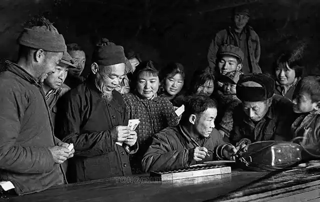 1957年,贵州一老农随口说了个成语立刻被捕,经查是周总理亲定要犯