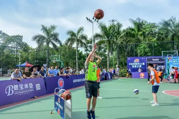 "文化高地 乐活龙岗"2018烈豹之星投篮大赛,卢艺文空降坪地富民公园