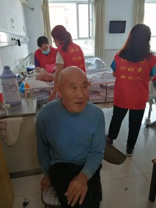 其它 炎黄国学馆志愿者到颐和养老院慰问 写美篇老人家双手活动不灵活