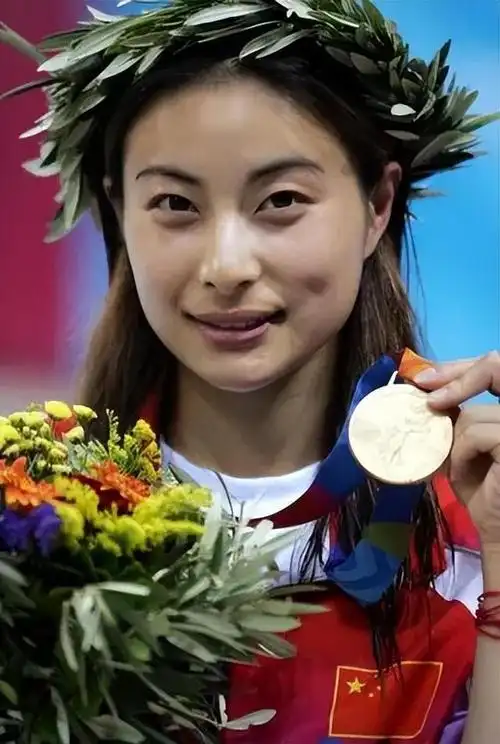 当网友把郭晶晶是奥运冠军,豪门媳妇,带货主播这三个身份联系到一起时