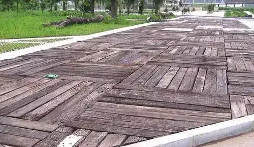 时光庭院一根枕木的铺装之旅