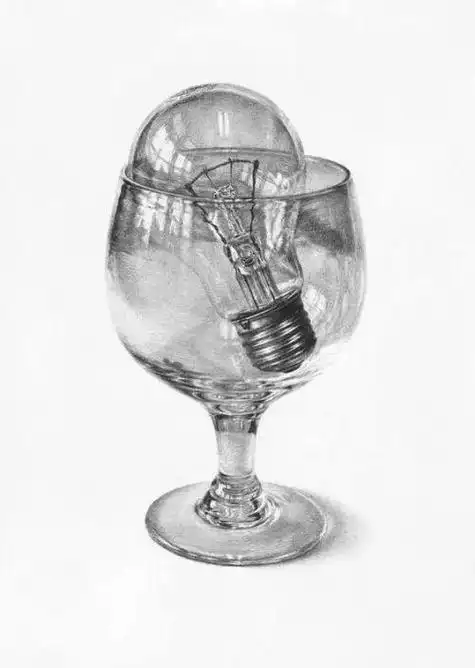 素描技法学习玻璃质感怎么画 素描装有水玻璃杯绘画教学