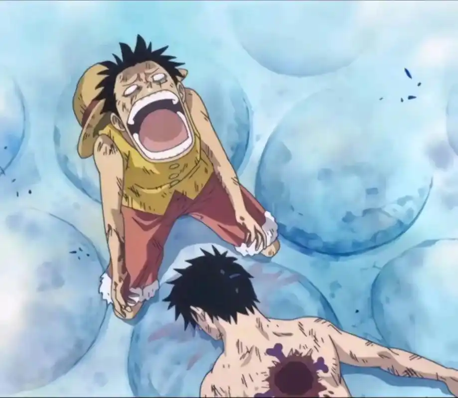 当年顶上战争为了救艾斯,当所有人都以为救出了艾斯,最终还是逃 - 抖