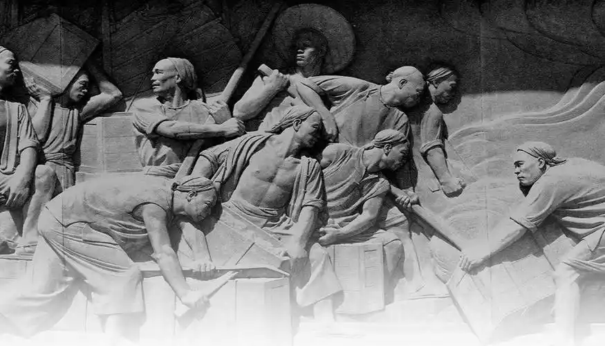 在天安门广场人民英雄纪念碑的浮雕中,第一块就是虎门销烟.