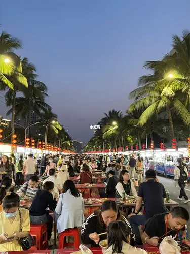 海南大学小吃街_海南_小吃街_生煎包_豆腐_海大南门夜市自由行热门