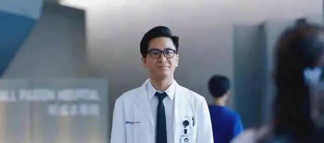 马国明回应女友离巢一事称对方决定不影响自己与tvb合作愉快