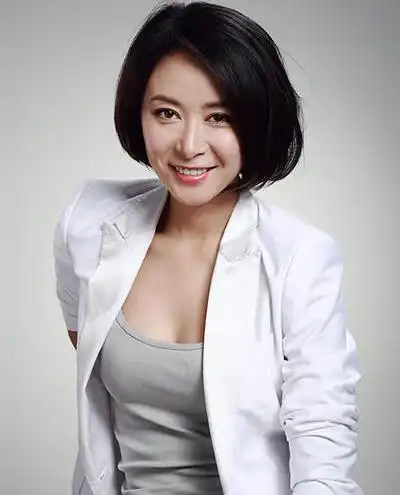 1978-11-29出生地:安徽省体重:50kg身高:170cm国籍:中国姓名:张恒张恒