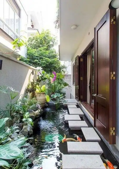 老爸将苏州园林搬回家院里鱼池加个拱桥小桥流水好有意境